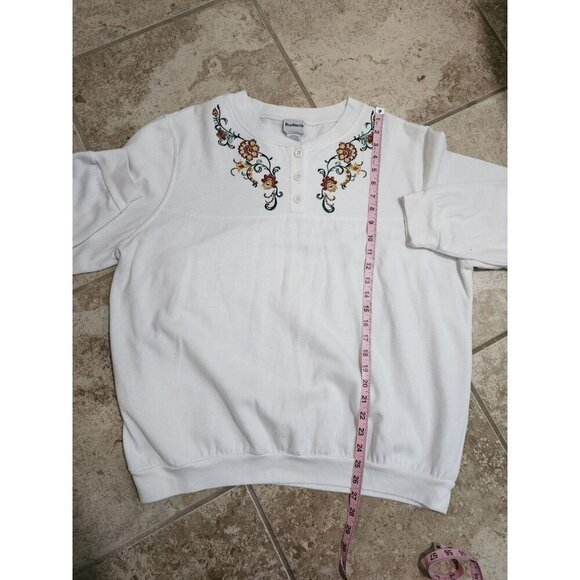 Vintage BonWorth Womens XL White Floral Embroidered Fleece Sweater Preppy Cozy - Picture 6 of 6